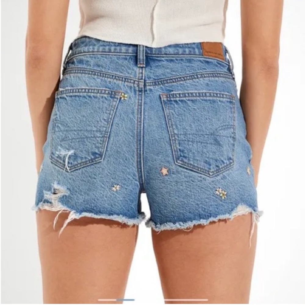 Embroidered Denim Women's Mom Shorts & High-Waisted 90s Boyfriend Short - Picture 3 of 14